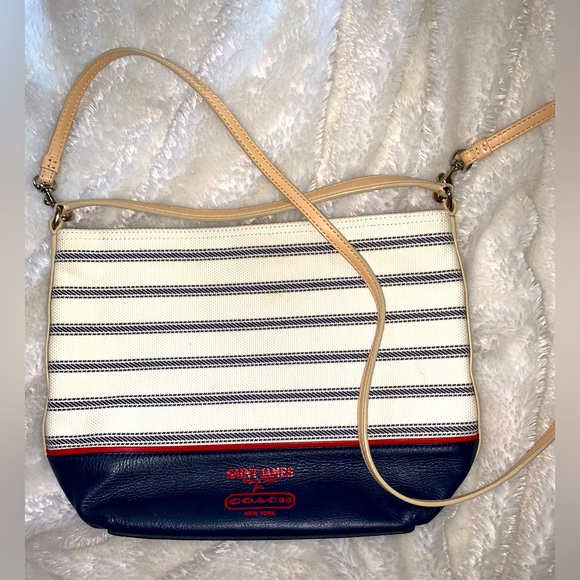 Coach Legacy Weekend Saint James Leather Handbag - Picture 1 of 7